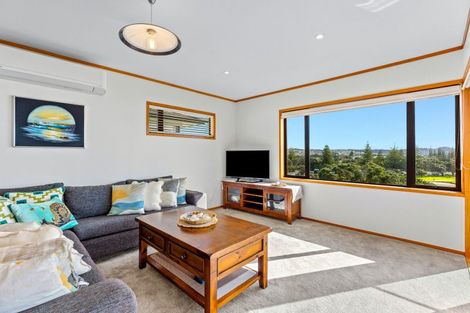 Photo of property in 57 Rosario Crescent, Red Beach, 0932