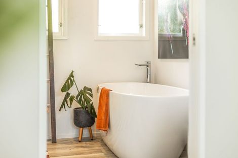 Photo of property in 63 Aorangi Road, Paraparaumu, 5032