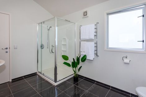 Photo of property in 17 Hahei Beach Road, Hahei, Whitianga, 3591