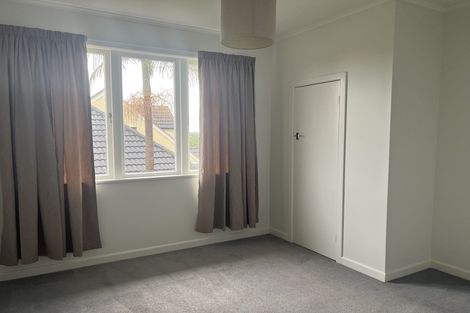 Photo of property in 1/116 Sandspit Road, Shelly Park, Auckland, 2014