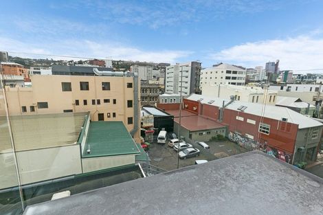Photo of property in Dual Apartments, 511/142 Vivian Street, Te Aro, Wellington, 6011