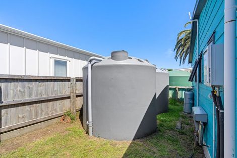 Photo of property in 124 Park Avenue, Waitarere Beach, Levin, 5510