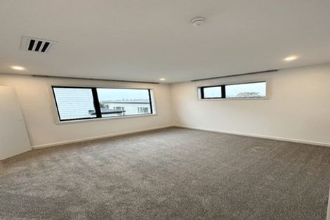 Photo of property in 12 Notre Dame Way, Albany, Auckland, 0632
