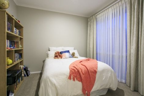 Photo of property in 7 Admirals Court Drive, Greenhithe, Auckland, 0632
