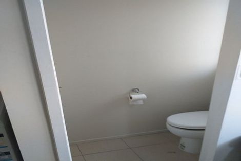 Photo of property in 1/27 Neptune Avenue, Beach Haven, Auckland, 0626