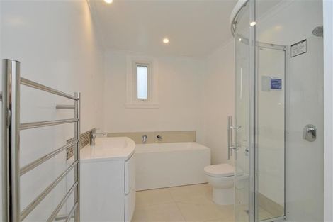 Photo of property in 8 Te Wharepouri Street, Berhampore, Wellington, 6023