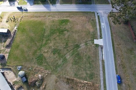 Photo of property in Lakefield Estate, 4 Stradbroke Way, Kingston, 9793