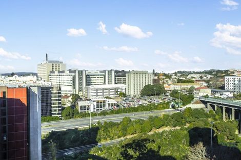 Photo of property in 9c/2 Saint Martins Lane, Grafton, Auckland, 1010