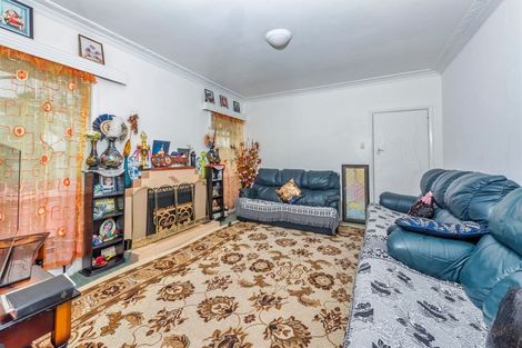 Photo of property in 4168 Great North Road, Glendene, Auckland, 0602