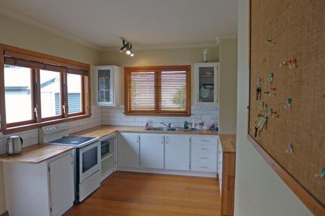 Photo of property in 2 Logan Avenue, Marewa, Napier, 4110