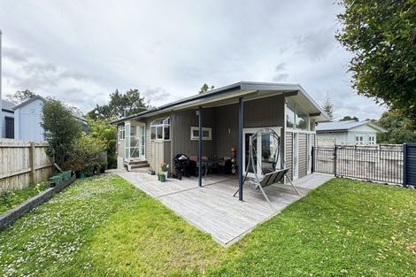 Photo of property in 30 Noall Street, Te Atatu Peninsula, Auckland, 0610