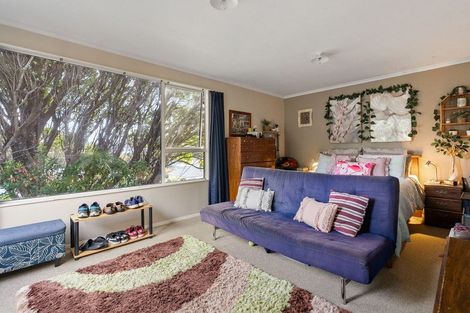Photo of property in 14 Kowhai Street, Tawa, Wellington, 5028