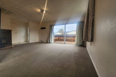 Photo of property in 1/34 Darren Crescent, Half Moon Bay, Auckland, 2012