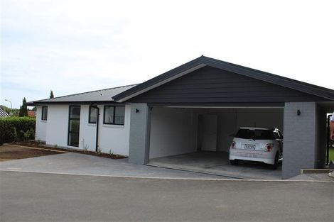 Photo of property in 4/31 Links Drive, Waiwhakaiho, New Plymouth, 4312