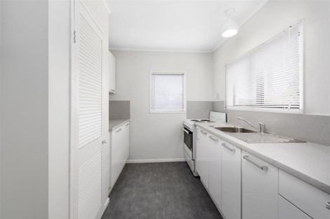 Photo of property in 2/569 Maunganui Road, Mount Maunganui, 3116