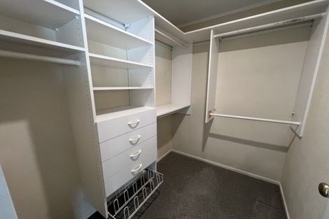 Photo of property in 4 Mckenzie Court, Terrace End, Palmerston North, 4410