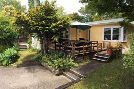 Photo of property in 11 Merchant Avenue, Te Atatu South, Auckland, 0610