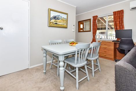 Photo of property in 1/222 Dominion Road, Red Hill, Papakura, 2110