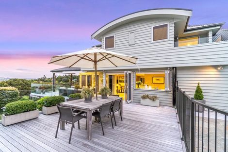 Photo of property in 2 Puriri Place, Sandspit, Warkworth, 0982