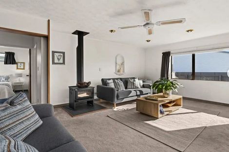 Photo of property in 2/8 Duart Road, Havelock North, 4130