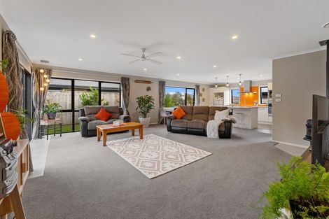 Photo of property in 7 Aqua Way, Paraparaumu, 5032