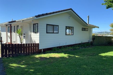 Photo of property in 24 Aspiring Avenue, Clover Park, Auckland, 2019