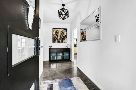 Photo of property in 4 Cessna Lane, Glen Avon, New Plymouth, 4312