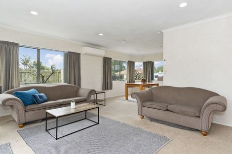 Photo of property in 42 Kane Road, Papamoa Beach, Papamoa, 3118