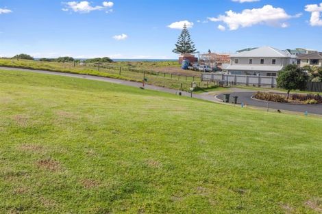 Photo of property in 55 Omega Place, Coastlands, Whakatane, 3120