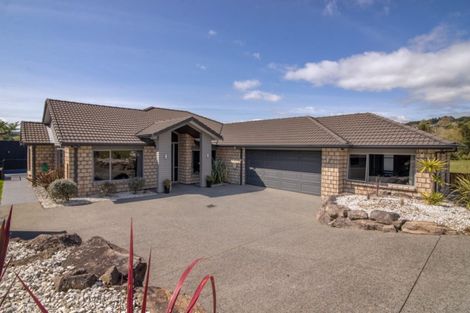 Photo of property in 40 Baxendale Drive, Matipo Heights, Rotorua, 3015