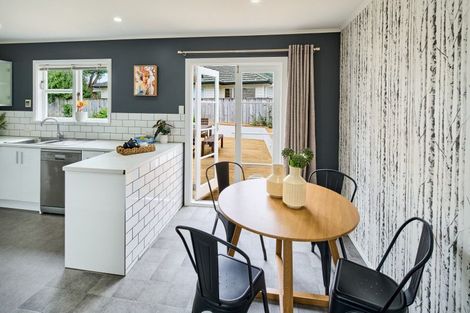 Photo of property in 7 Whakataki Grove, Waiwhetu, Lower Hutt, 5010