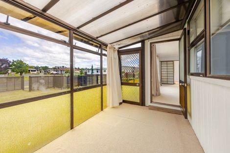 Photo of property in 9 Willow Grove, Waipukurau, 4200
