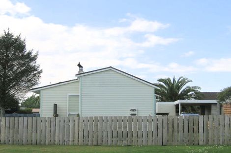 Photo of property in 15 Tania Crescent, Western Heights, Rotorua, 3015