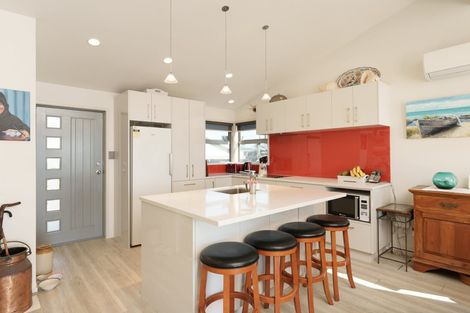 Photo of property in 355 Pukehina Parade, Pukehina, Te Puke, 3189