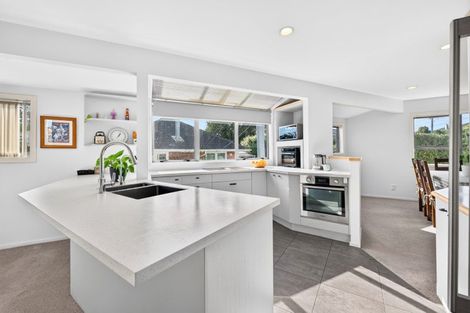 Photo of property in 2/51 Merani Street, Belmont, Auckland, 0622