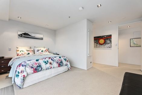 Photo of property in 1/50 Marine Parade, Mount Maunganui, 3116