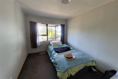 Photo of property in 50 Glennandrew Drive, Half Moon Bay, Auckland, 2012