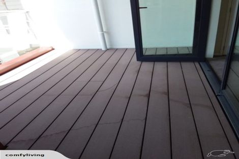 Photo of property in 2/69 Lake Road, Devonport, Auckland, 0624