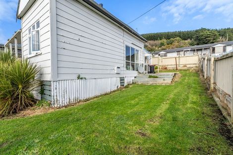 Photo of property in 1 Ann Street, Bluff, 9814
