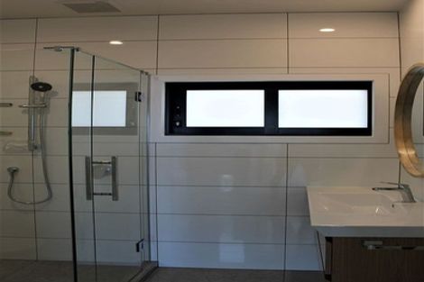 Photo of property in 442 The Esplanade, Island Bay, Wellington, 6023