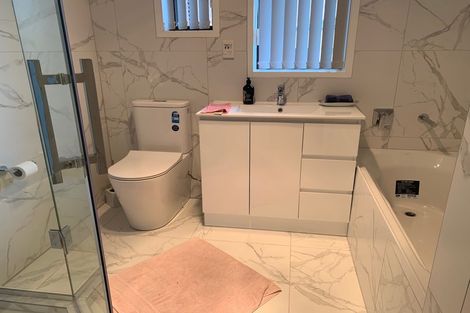 Photo of property in 7 Sutton Crescent, Papakura, 2110