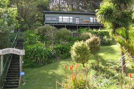Photo of property in 26 Ocean View Road, Huia, Auckland, 0604