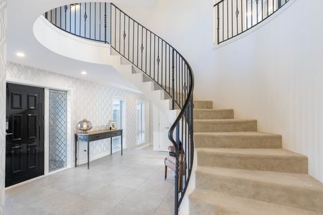 Photo of property in 33 Lewisham Park, St Albans, Christchurch, 8052