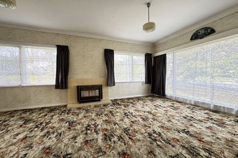 Photo of property in 17 Raroa Terrace, Tawa, Wellington, 5028