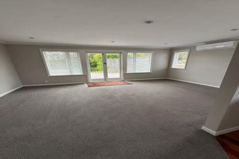 Photo of property in 1/48 Shakespeare Road, Milford, Auckland, 0620