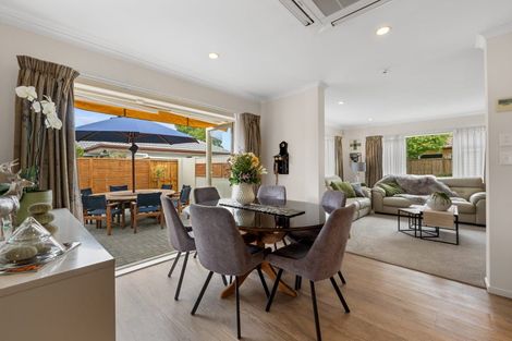 Photo of property in 9 Millstone Lane, Henderson, Auckland, 0612