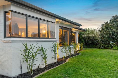 Photo of property in 16 Luculia Drive, Mount Maunganui, 3116