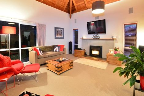 Photo of property in 51 Maygrove Drive, Orewa, 0931