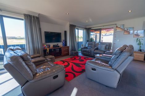 Photo of property in 12 Tawera Place, Te Anau, 9679