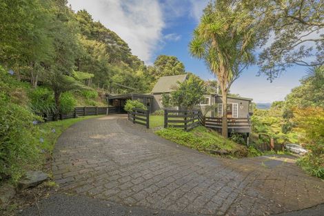 Photo of property in 5b Pohutukawa Grove, Whitianga, 3510